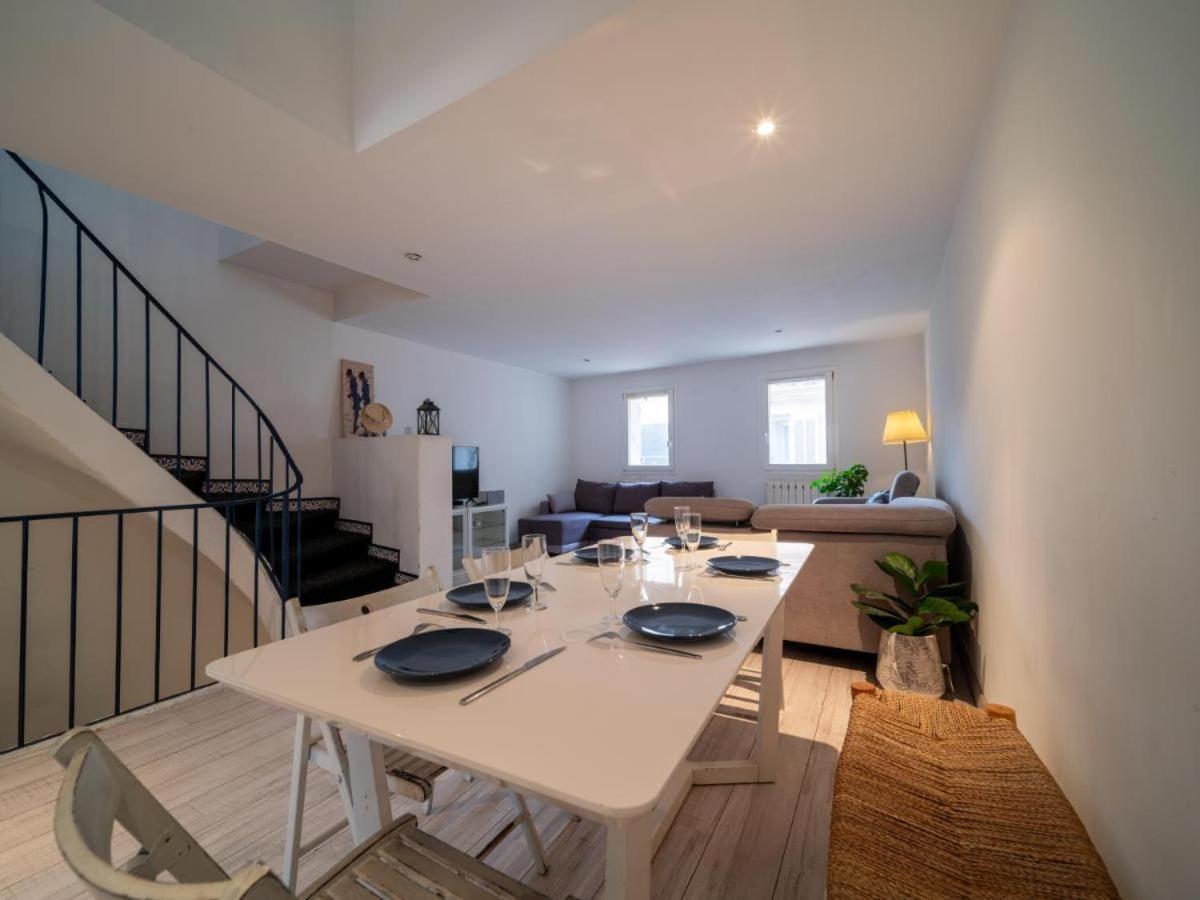Appartement Cosy Triplex 120m2 Terrasse Au Panier Vue Major Vieux Port 7 Couchages Option Parking Marseilles